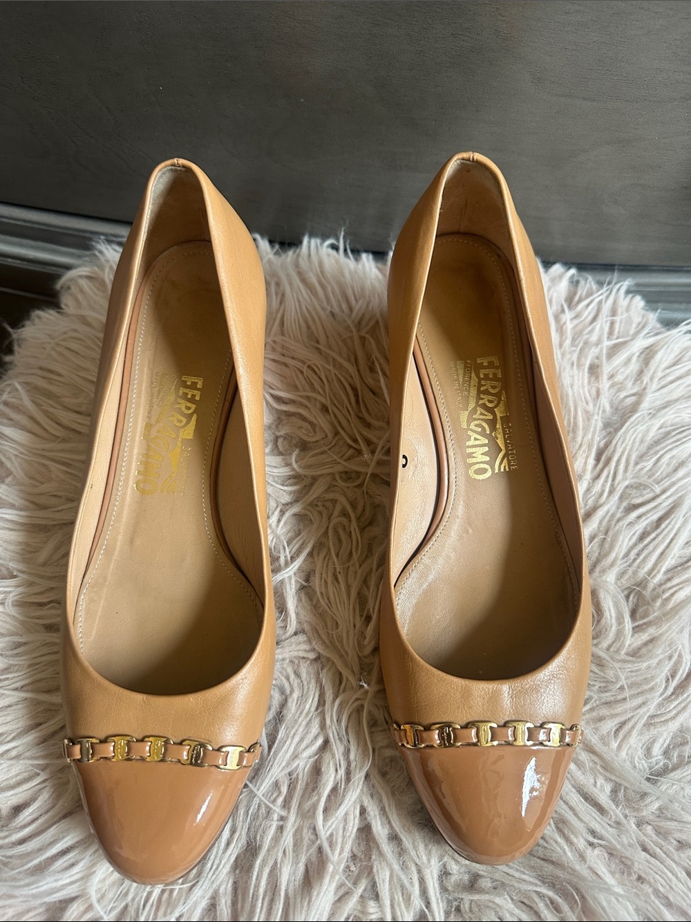 Salvatore Ferragamo Nude/Tan Leather Pumps with Gold Chain Trim
